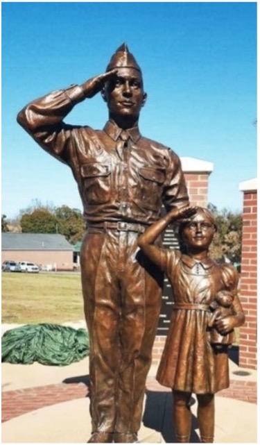 Image of a soldier and daughter statue.